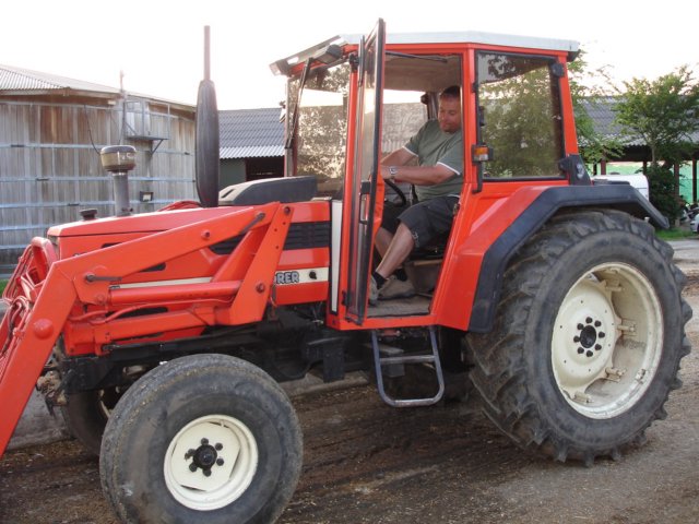 2007HWK325.jpg