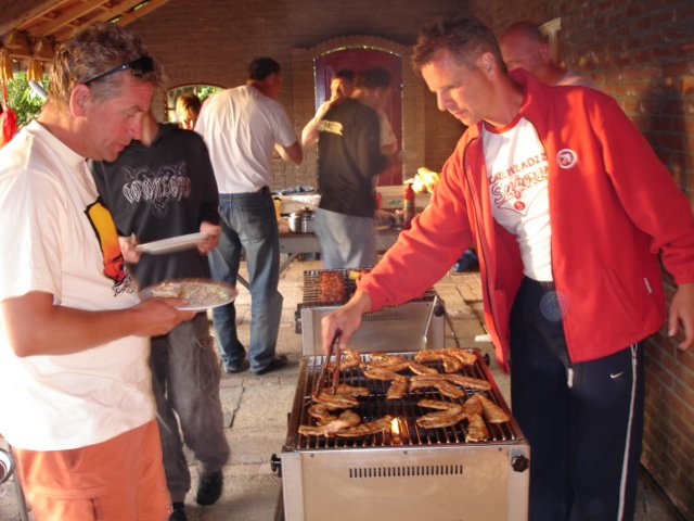 2007HWK327.jpg