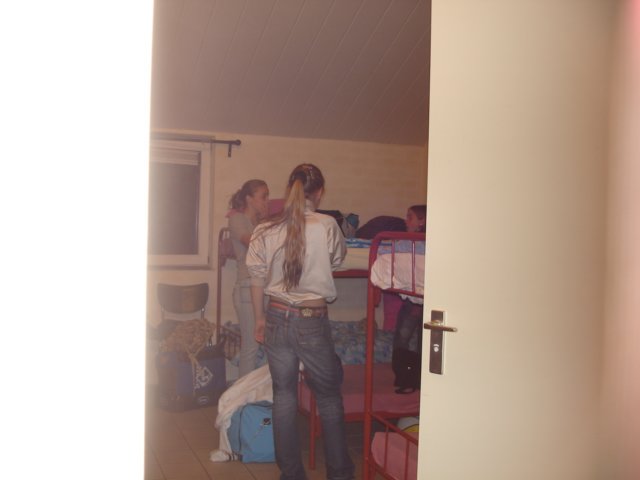 2007HWK9.jpg