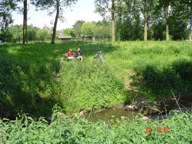 2009HWK049.jpg