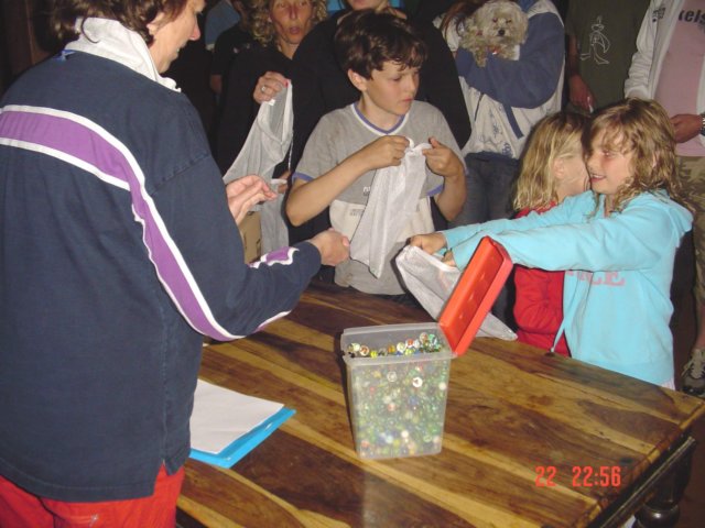 2009HWK076.jpg
