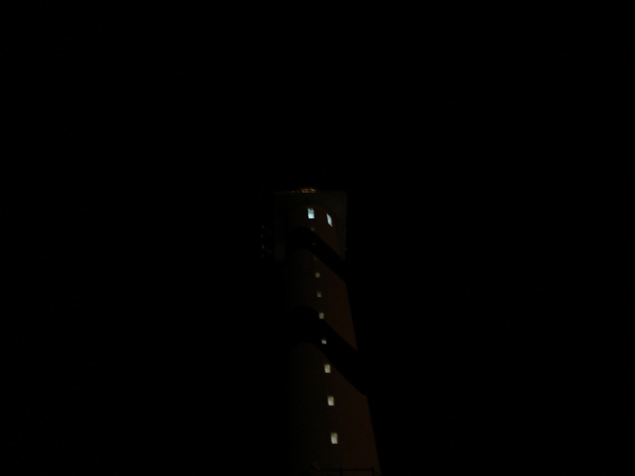 NWK200926.jpg