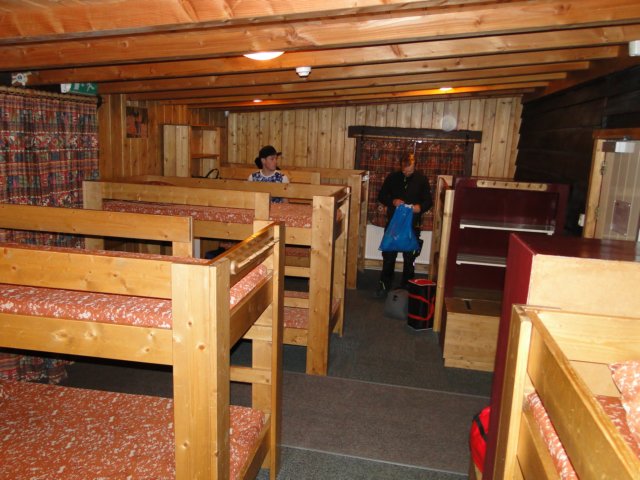 NWK005.jpg